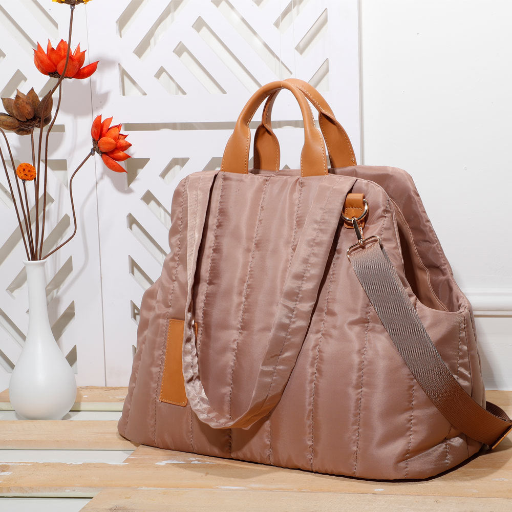 Lightweight Waterproof Pet Carrier Bag For Travel